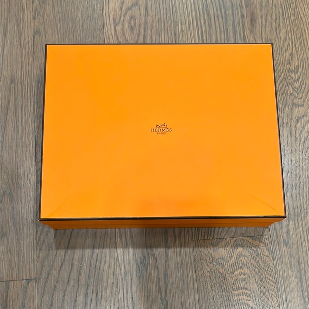 Hermès Orange Box for Oran slides